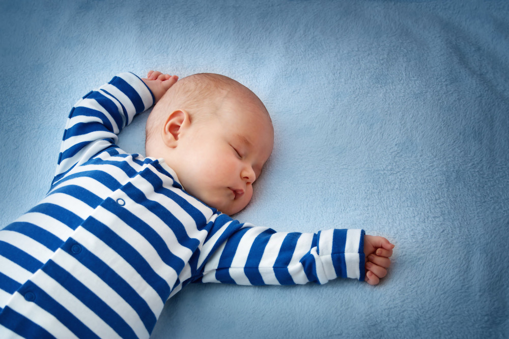 novorodjence spavanje beba